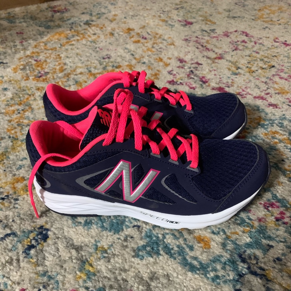 New Balance speed rid women’s size 6